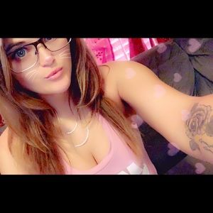 Meet your Posher, Jasmine